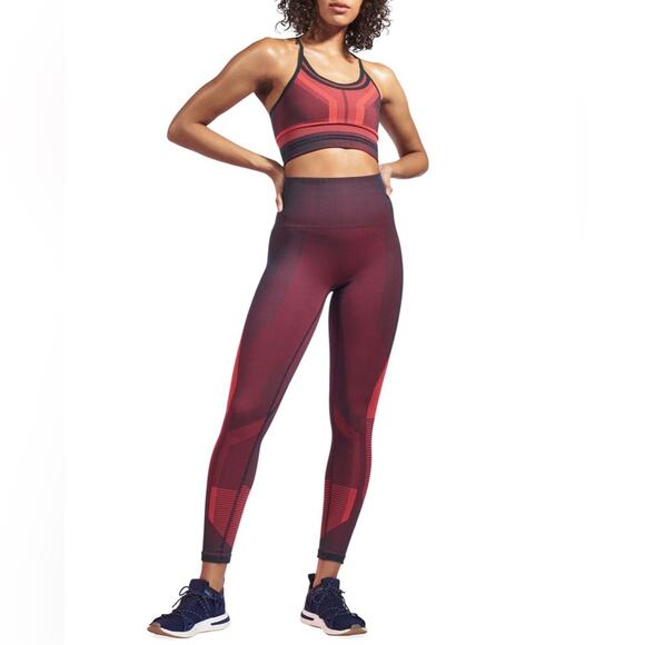 LNDR Buzz PrimaLoft Mixed-Media Quilted Jacket in Fluro Pink - Picture 2 of 3